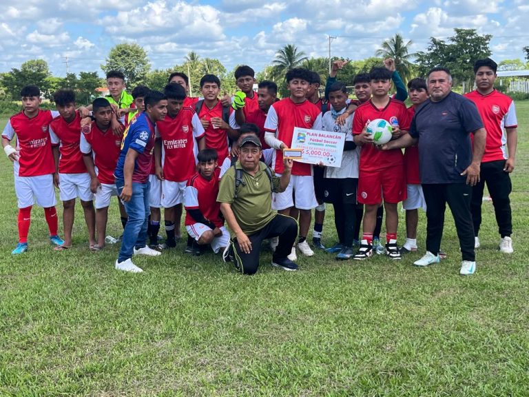 Pasión y Gloria: Balancán Vive la Gran Final del Torneo Juvenil de Futbol Soccer 2025