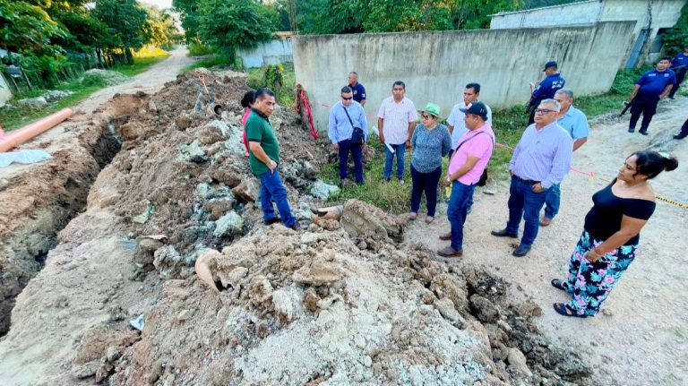 Beatriz Castañón supervisa avance histórico de obras en Villa El Triunfo