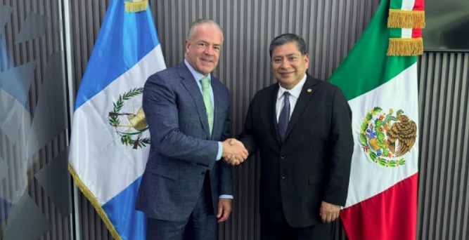 Guatemala destituye a Raúl Rocha como cónsul honorario en México en medio de creciente escándalo