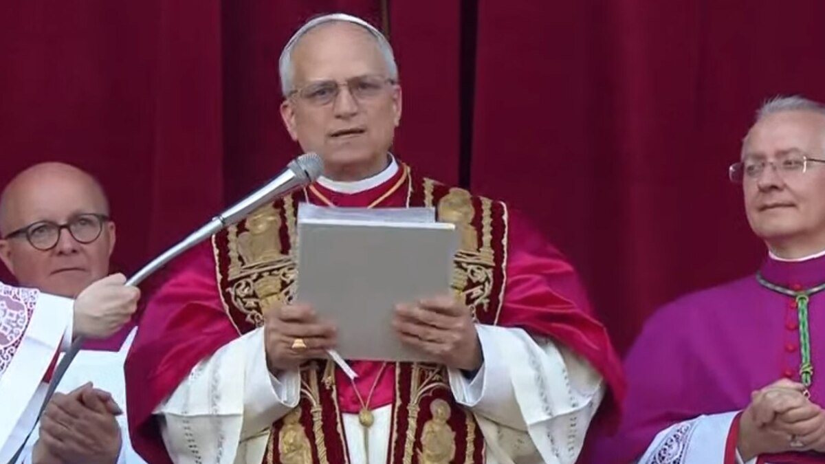 Histórico giro en el Vaticano: León XIV acepta la renuncia del pontífice español y lo convierte en el primero destituido