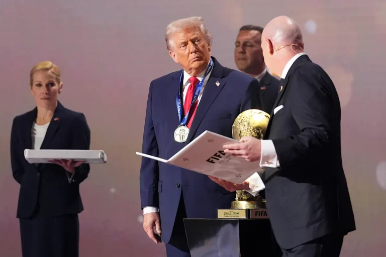 Donald Trump sorprende al mundo al recibir el nuevo Premio FIFA de la Paz 2025