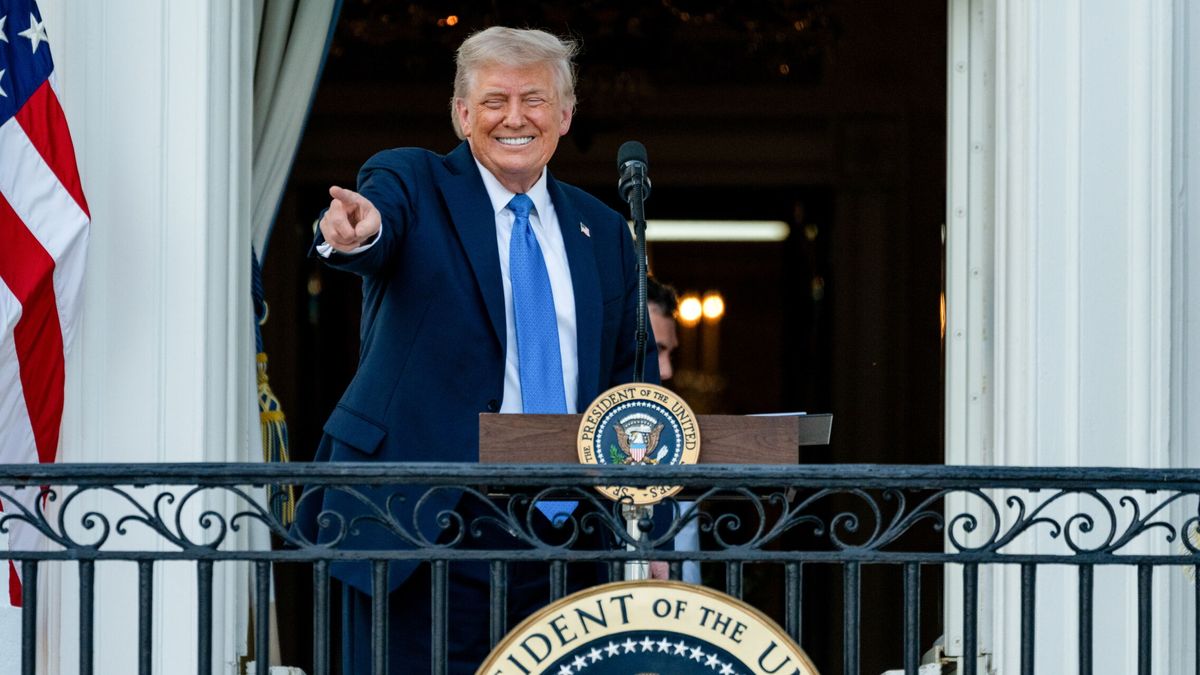 Trump cierra aún más las puertas de EE.UU: seis nuevos países bajo restricción y veto a documentos palestinos