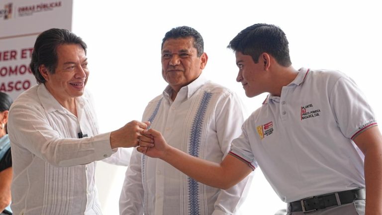 Mario Delgado aterriza en Tabasco: agenda clave y mensajes políticos rumbo al 2026