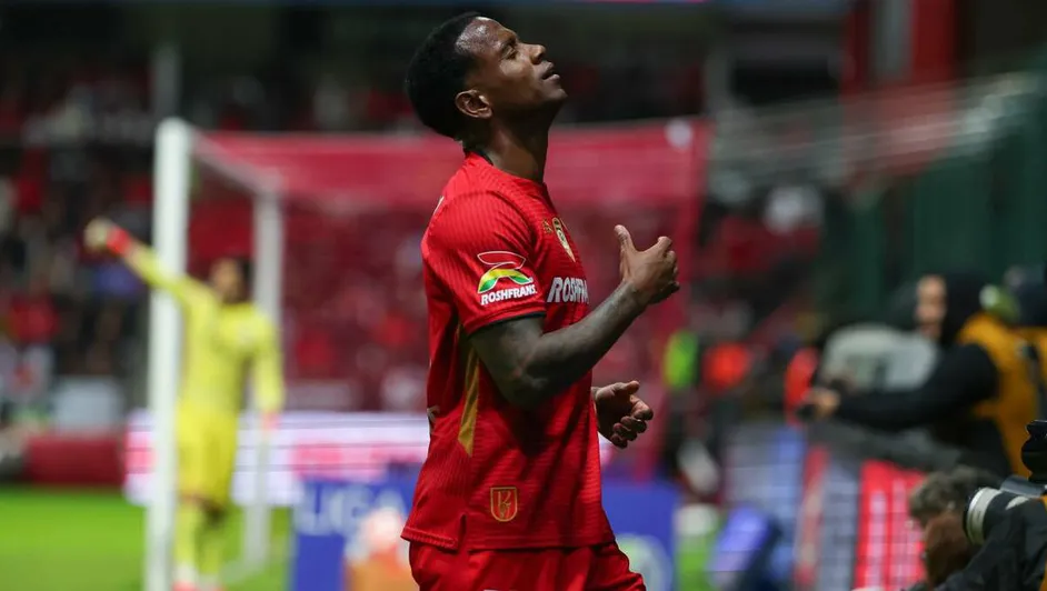 Indignación en la Liga MX: Helinho es blanco de racismo y amenazas; ya investigan el caso